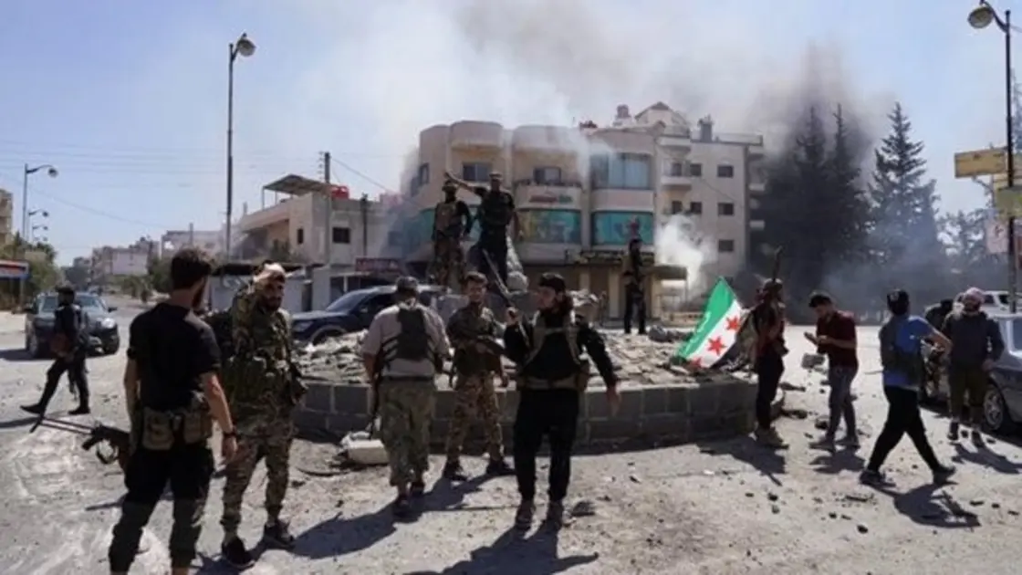 اسرائیل مواضع ارتش سوریه را بمباران کرد/ اعتراض ترکیه به دخالت نظامی اسرائیل مواضع ارتش سوریه را بمباران کرد/ اعتراض ترکیه به دخالت نظامی