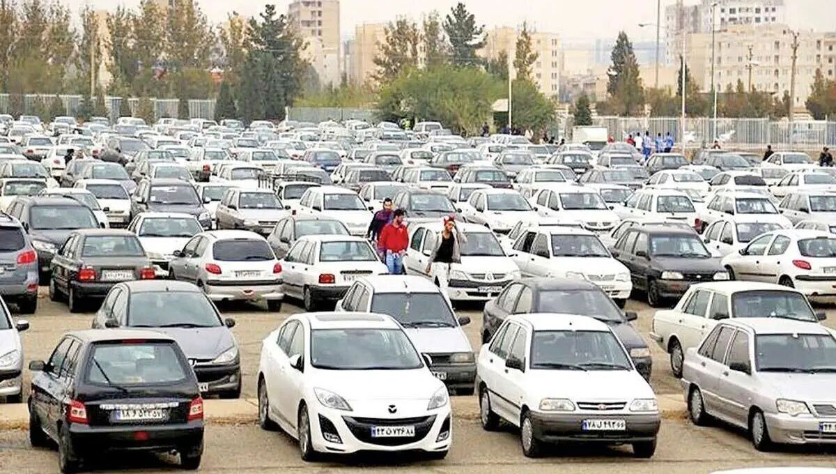 اثر جنگ بر بازار خودرو؛ سواستفاده دلالان نتیجه‌ای نداشت