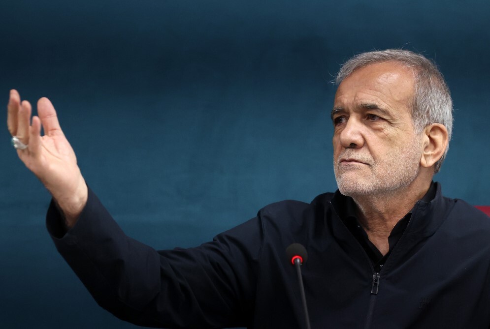 پزشکیان: نزدیکی معادن و کارخانه به خلیج‌فارس، مزیت خوبی است