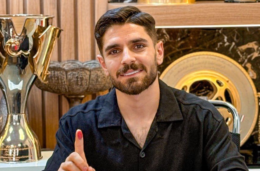 قرارداد «عمری» با پرسپولیس تمدید شد