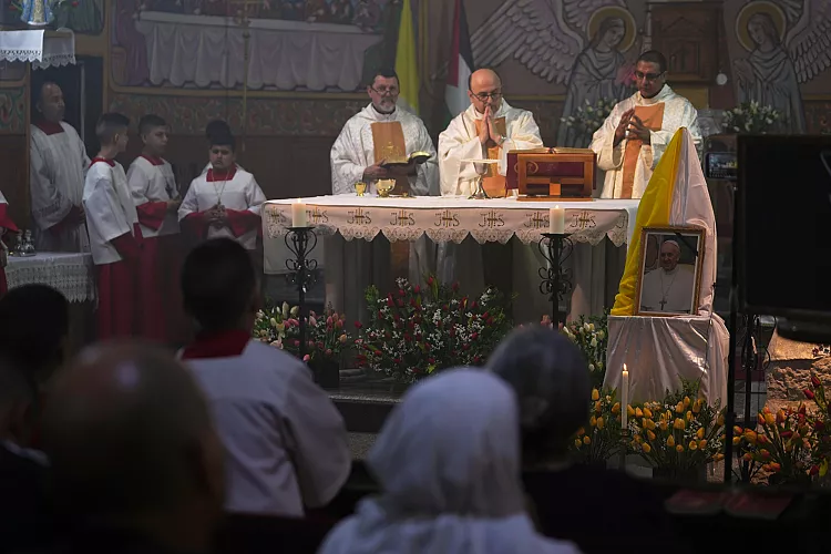 اعتراف اسرائیل به حمله مرگبار به کلیسای کاتولیک غزه/ ایتالیا: حملات غیرقابل قبول است اعتراف اسرائیل به حمله مرگبار به کلیسای کاتولیک غزه/ ایتالیا: حملات غیرقابل قبول است