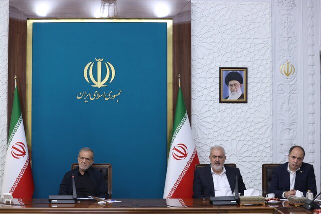 پزشکیان: راهکار‌های رفع چالش کم‌آبی باید ریشه‌ای و منطقه‌محور باشد