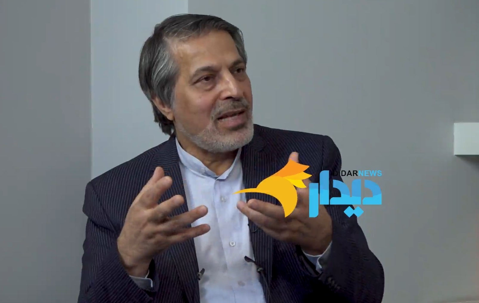 مگر قحط الرجال بود؟