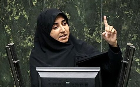 نماینده مجلس: دستانمان همچنان روی ماشه است