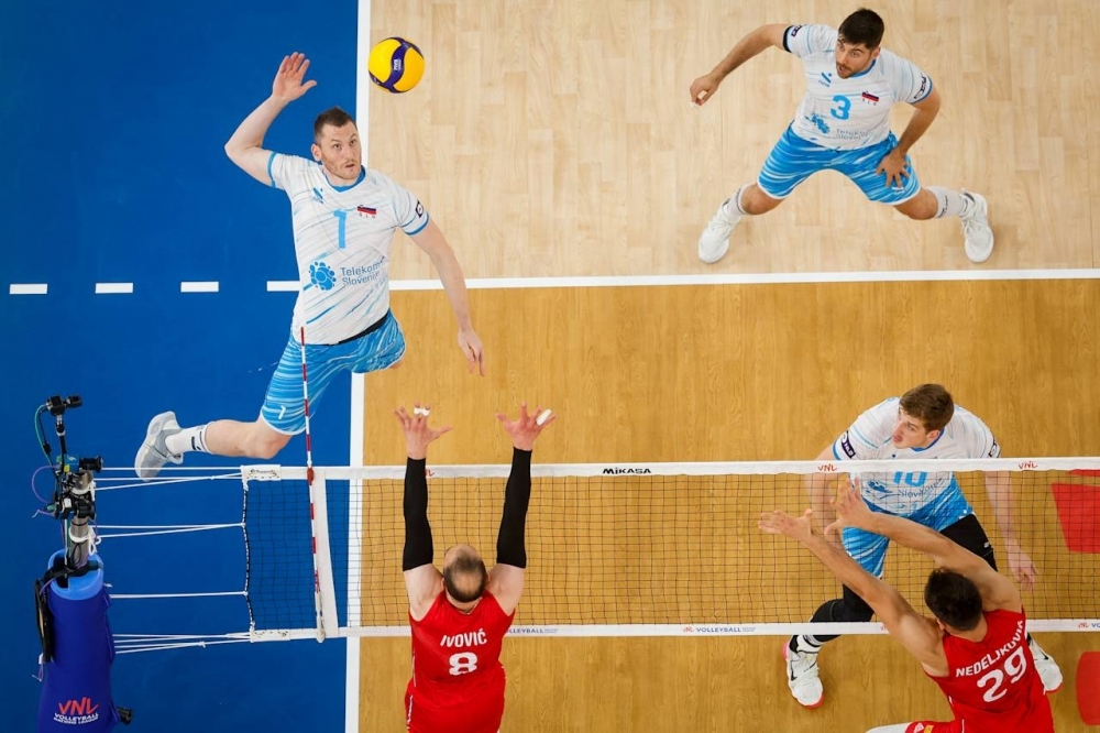 رویای صعود بر باد رفت رویای صعود بر باد رفت