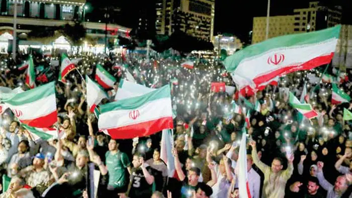 پیام آتش‌بس در میان دود و آتش‌بار