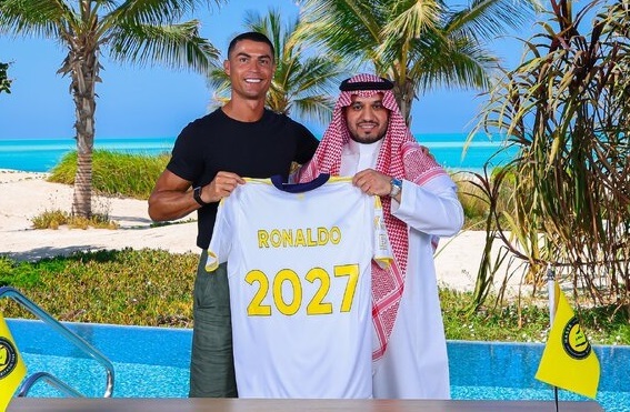 رونالدو در عربستان ماندنی شد رونالدو در عربستان ماندنی شد