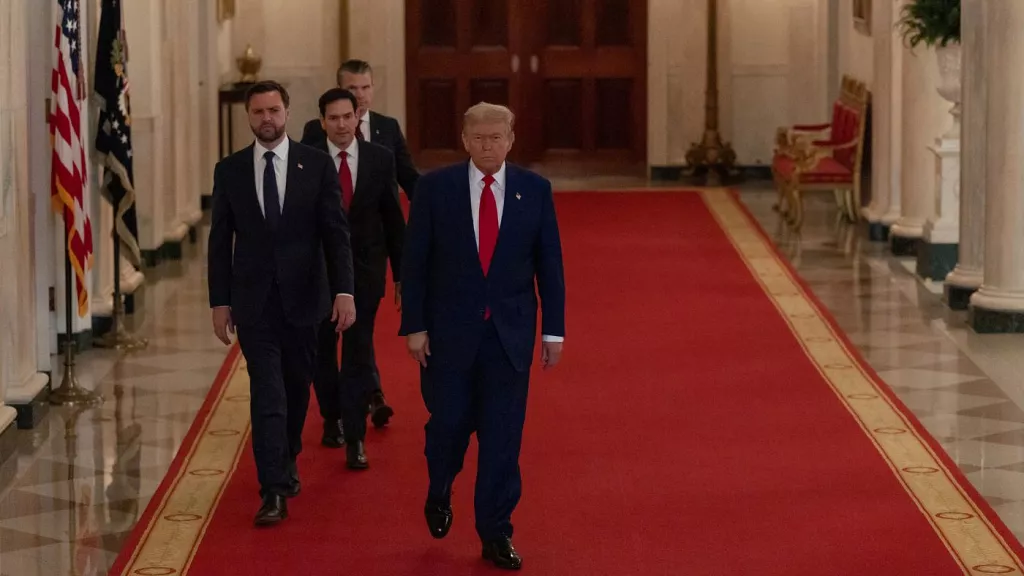 گزارش سیانان از پیشنهاد ۳۰ میلیارد دلاری آمریکا به ایران گزارش سیانان از پیشنهاد ۳۰ میلیارد دلاری آمریکا به ایران