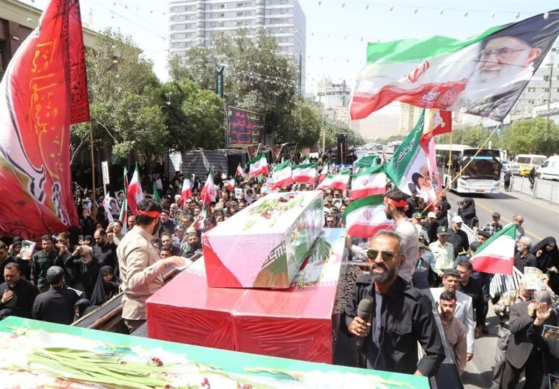 تشییع پیکر ۴ شهید جنایت اسرائیل در مشهد تشییع پیکر ۴ شهید جنایت اسرائیل در مشهد