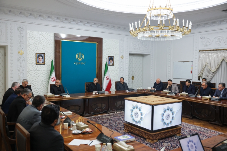 پزشکیان: نباید عده‌ای فکر کنند عقل کل هستند و همه چیز را فقط آنها می‌فهمند