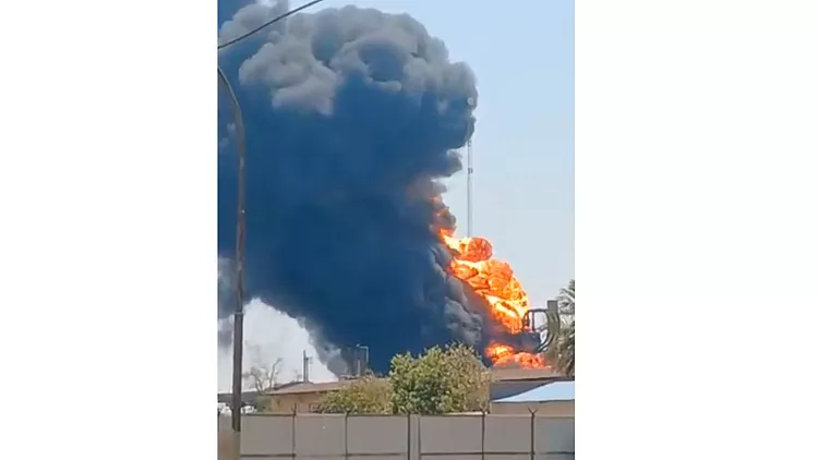 ادعای نیویورکتایمز درباره آتشسوزیها و انفجارهای اخیر در ایران ادعای نیویورکتایمز درباره آتشسوزیها و انفجارهای اخیر در ایران