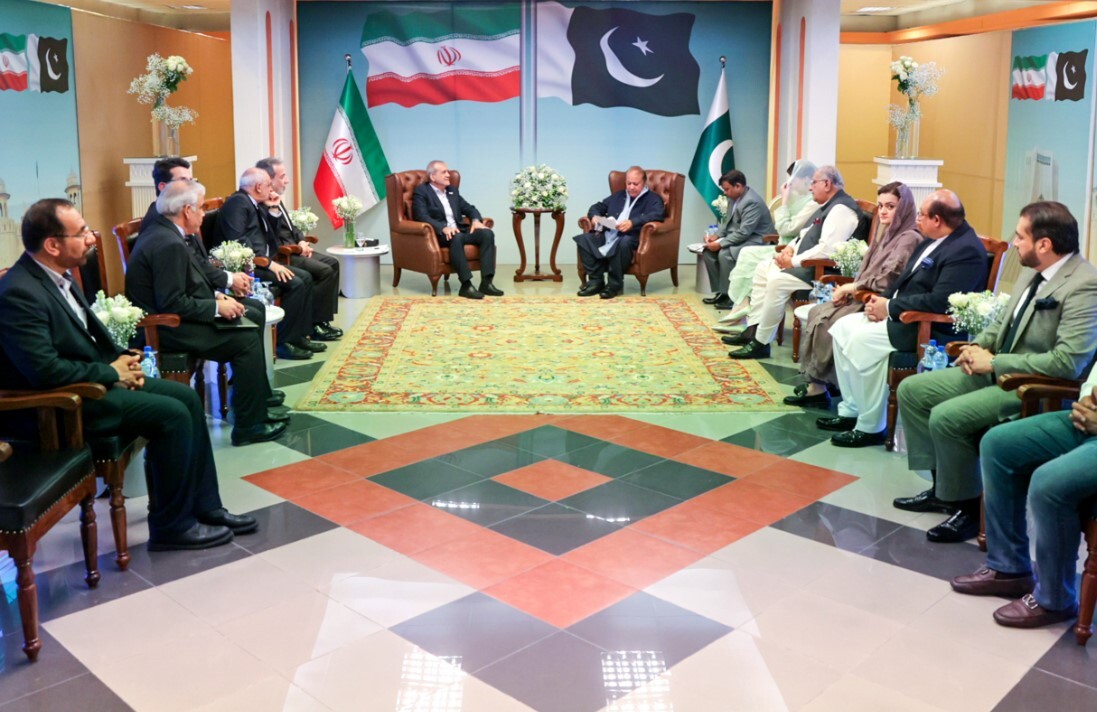 رئیسجمهور وارد لاهور شد رئیسجمهور وارد لاهور شد