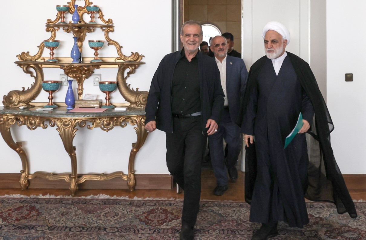 جلسه سران قوا برگزار شد/ مردم در انتظار بهبود وضعیت اقتصادی! جلسه سران قوا برگزار شد/ مردم در انتظار بهبود وضعیت اقتصادی!