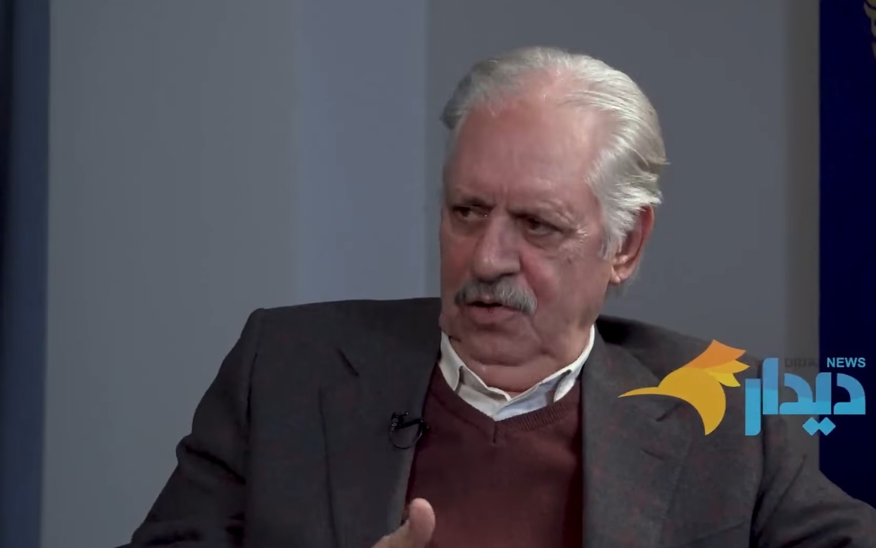 لاریجانی در برابر تندروها موضع دارد/ افراد میانهرو به جای طیف تندرو لاریجانی در برابر تندروها موضع دارد/ افراد میانهرو به جای طیف تندرو