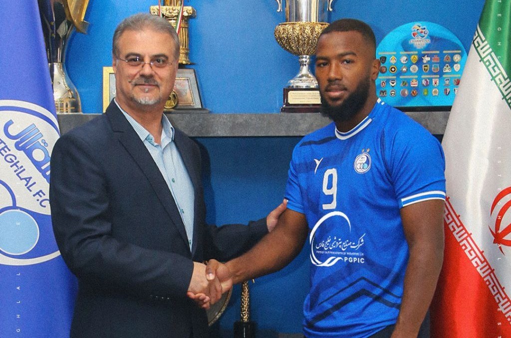 خرید جدید آبی‌ها؛ «نازون» استقلالی شد