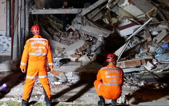 زلزله ترکیه؛ یک کشته و فرو ریختن چند ساختمان