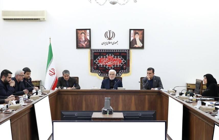 عارف: عقبافتادگی کشور در زمینه علم و فناوری جبران شود عارف: عقبافتادگی کشور در زمینه علم و فناوری جبران شود