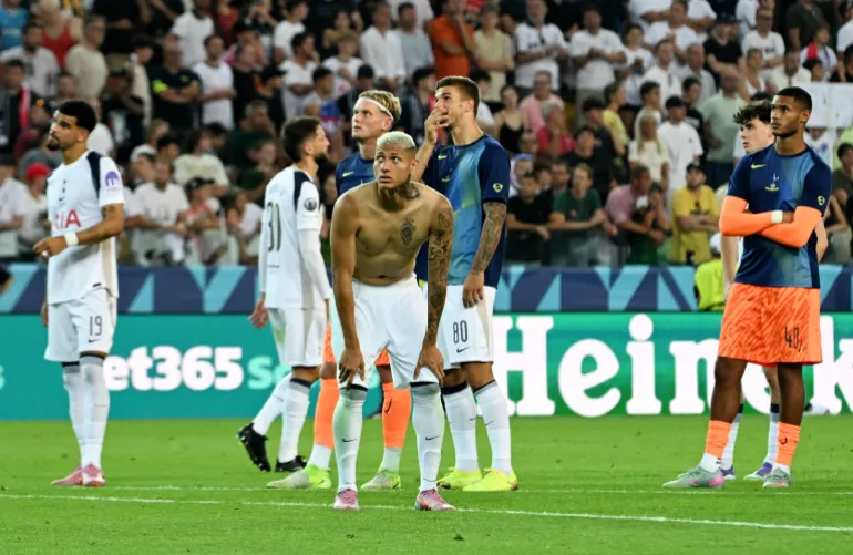 ۵ گانه پاریسی‌ها؛ اثر ماندگار انریکه