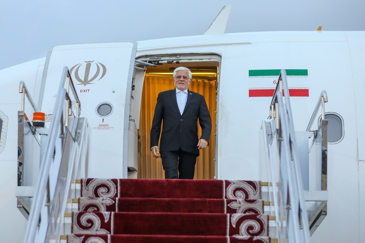 عارف وارد قرقیزستان شد +تصاویر عارف وارد قرقیزستان شد +تصاویر