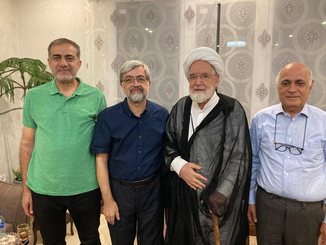 دیدار مشاوران میرحسین موسوی با مهدی کروبی/ یادآوری پیروزی مردم بر استبداد