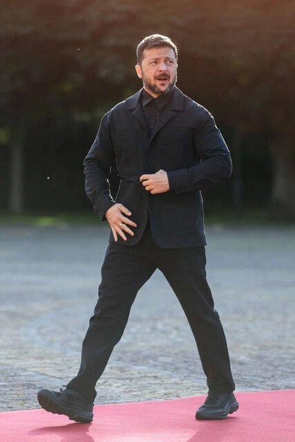 کتوشلوار مهمتر است تا صلح! کتوشلوار مهمتر است تا صلح!