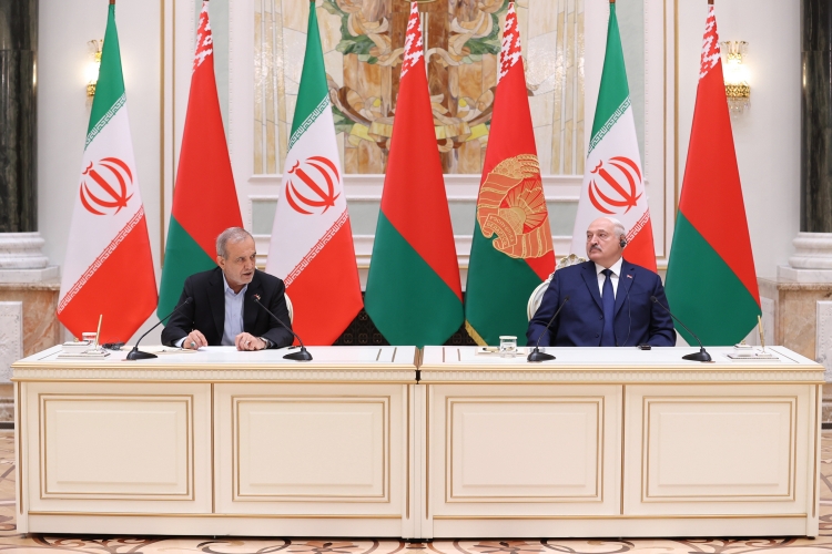 بلاروس شریکی قابل اعتماد برای جمهوری اسلامی است بلاروس شریکی قابل اعتماد برای جمهوری اسلامی است