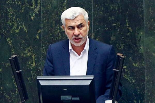 سلیمی: مسوولان برای حل مشکلات رفاهی مردم اقدام کنند/ حتی مخالفان جمهوری اسلامی مقابل دشمن ایستادند