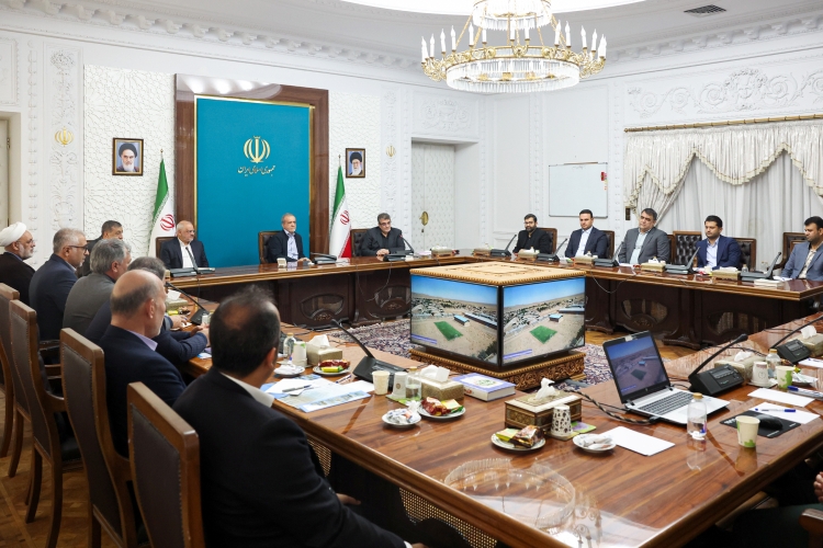 تاکید رئیسجمهور بر تغییرات بنیادین نسبت به مدیریت هزینه و مصرف انرژی تاکید رئیسجمهور بر تغییرات بنیادین نسبت به مدیریت هزینه و مصرف انرژی