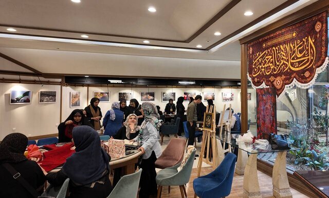 «ایرانِ حسین» در برج آزادی +تصاویر «ایرانِ حسین» در برج آزادی +تصاویر