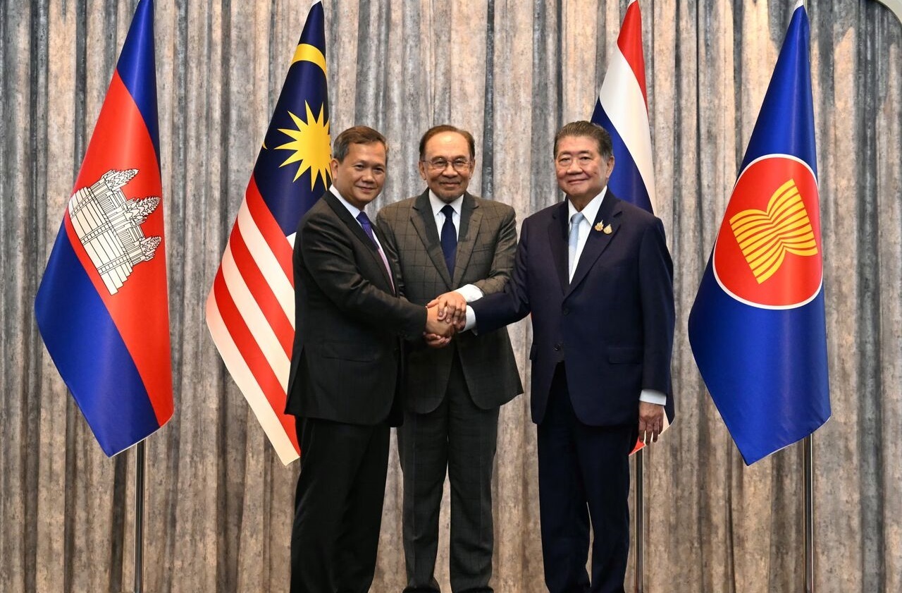 توافق آتش‌بس میان کامبوج و تایلند