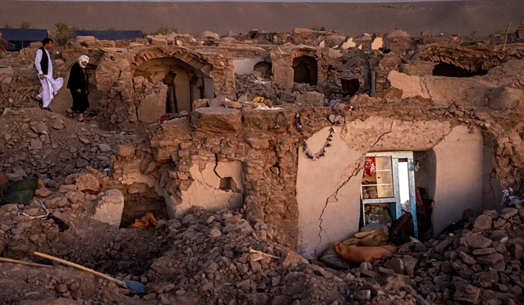 ۵۰۰ کشته و بیش از ۱۰۰۰ مجروح در زلزله شدید افغانستان ۵۰۰ کشته و بیش از ۱۰۰۰ مجروح در زلزله شدید افغانستان