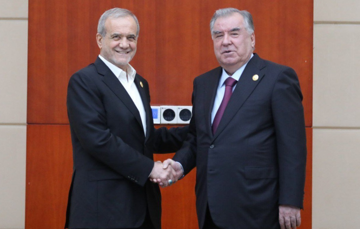 میراث شکوهمند ایران و تاجیکستان باید به نسلهای جدید منتقل شود میراث شکوهمند ایران و تاجیکستان باید به نسلهای جدید منتقل شود