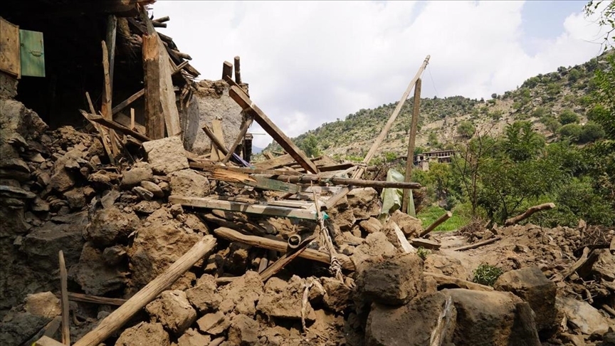 زلزله افغانستان؛ تعداد قربانیان به ۱۴۱۱ نفر رسید زلزله افغانستان؛ تعداد قربانیان به ۱۴۱۱ نفر رسید