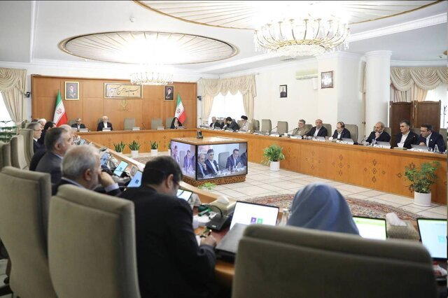 عارف خطاب به نخبگان؛ اظهاراتی مطرح نکنید که موجب کاهش وحدت شود عارف خطاب به نخبگان؛ اظهاراتی مطرح نکنید که موجب کاهش وحدت شود