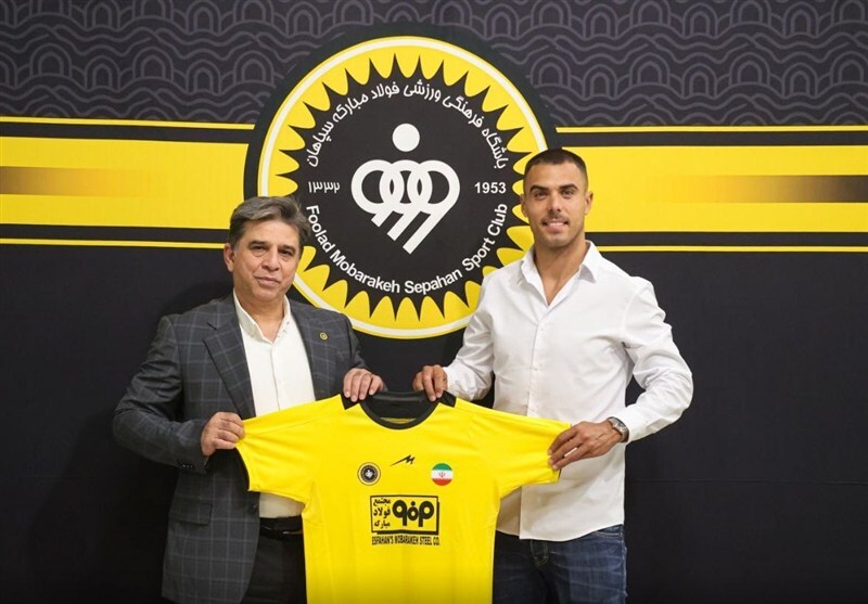 خرید جنجالی سپاهان فعلا نمیتواند بازی کند! خرید جنجالی سپاهان فعلا نمیتواند بازی کند!