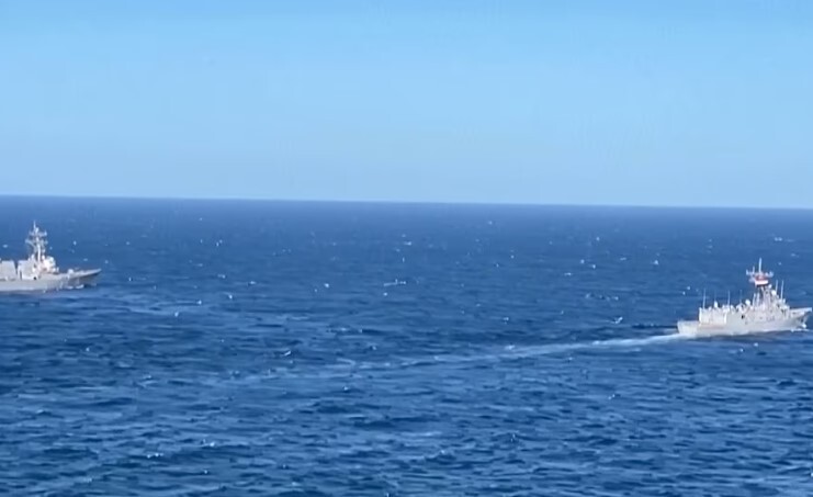 تشدید تنشها میان واشنگتن و کاراکاس؛ پرواز جنگندهها در نزدیکی ناوشکن آمریکایی تشدید تنشها میان واشنگتن و کاراکاس؛ پرواز جنگندهها در نزدیکی ناوشکن آمریکایی