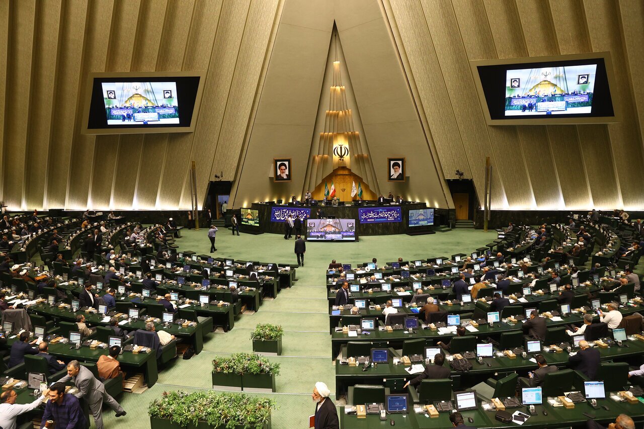 بررسی قانون مهریه در دستور کار نمایندگان بررسی قانون مهریه در دستور کار نمایندگان