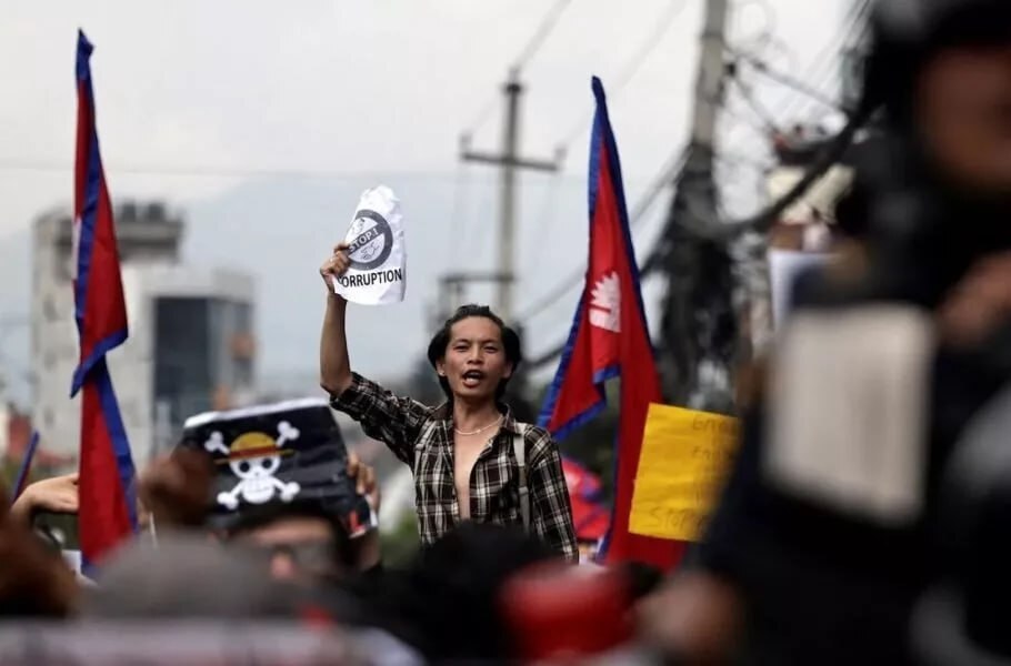 اعتراضهای گسترده در نپال؛ دولت مجبور شد فیلترینگ شبکههای اجتماعی را لغو کند اعتراضهای گسترده در نپال؛ دولت مجبور شد فیلترینگ شبکههای اجتماعی را لغو کند