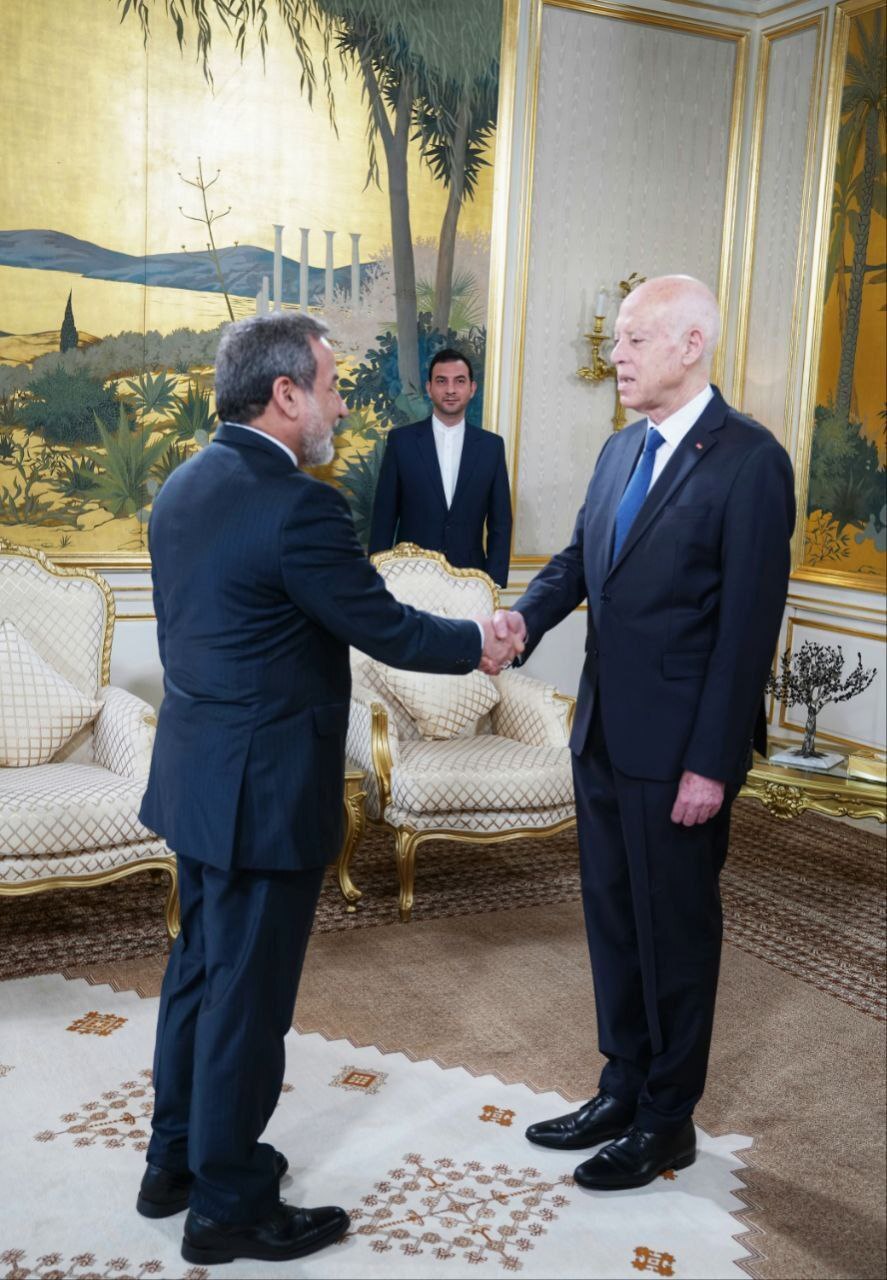 دیدار عراقچی با رئیس‌جمهور تونس