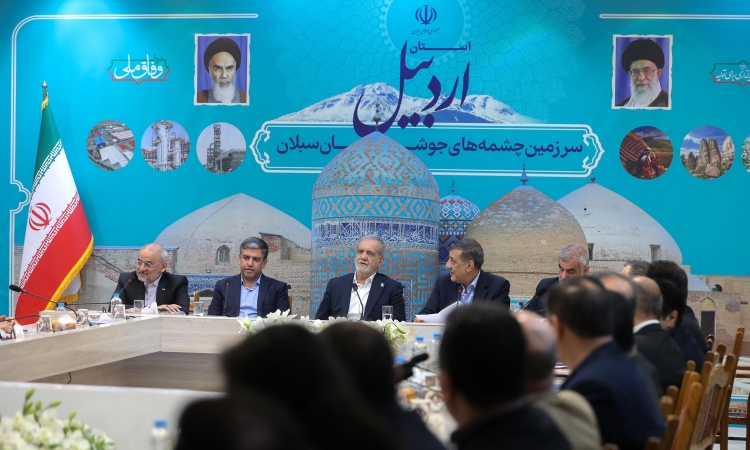 انتقاد از وابستگی به فروش نفت؛ چرا کشورهای دیگر میتوانند ثروت عظیم تولید کنند، اما ما نتوانیم؟ انتقاد از وابستگی به فروش نفت؛ چرا کشورهای دیگر میتوانند ثروت عظیم تولید کنند، اما ما نتوانیم؟