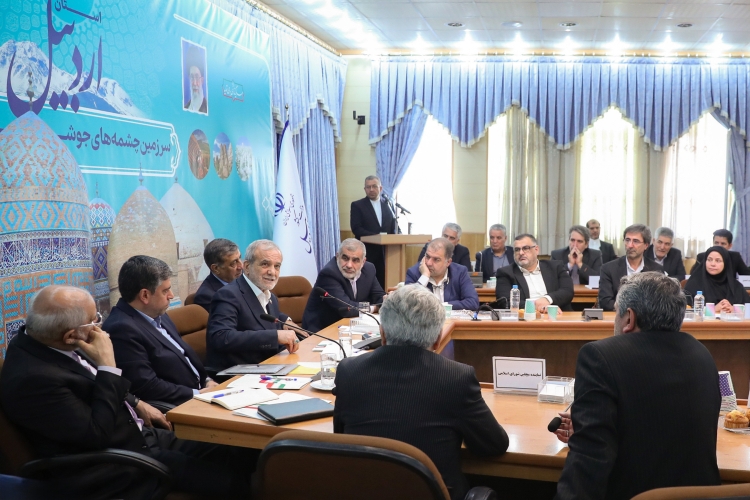 پزشکیان: اگر مشکلات مردم را رفع نکنیم، حکومت دوام نخواهد داشت پزشکیان: اگر مشکلات مردم را رفع نکنیم، حکومت دوام نخواهد داشت