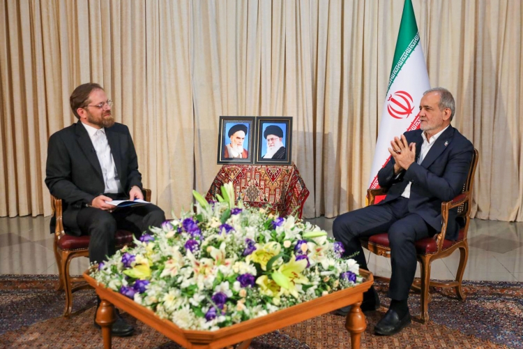 وحدت و انسجام ملی؛ مهمترین عامل عبور از موانع و تحقق عدالت وحدت و انسجام ملی؛ مهمترین عامل عبور از موانع و تحقق عدالت