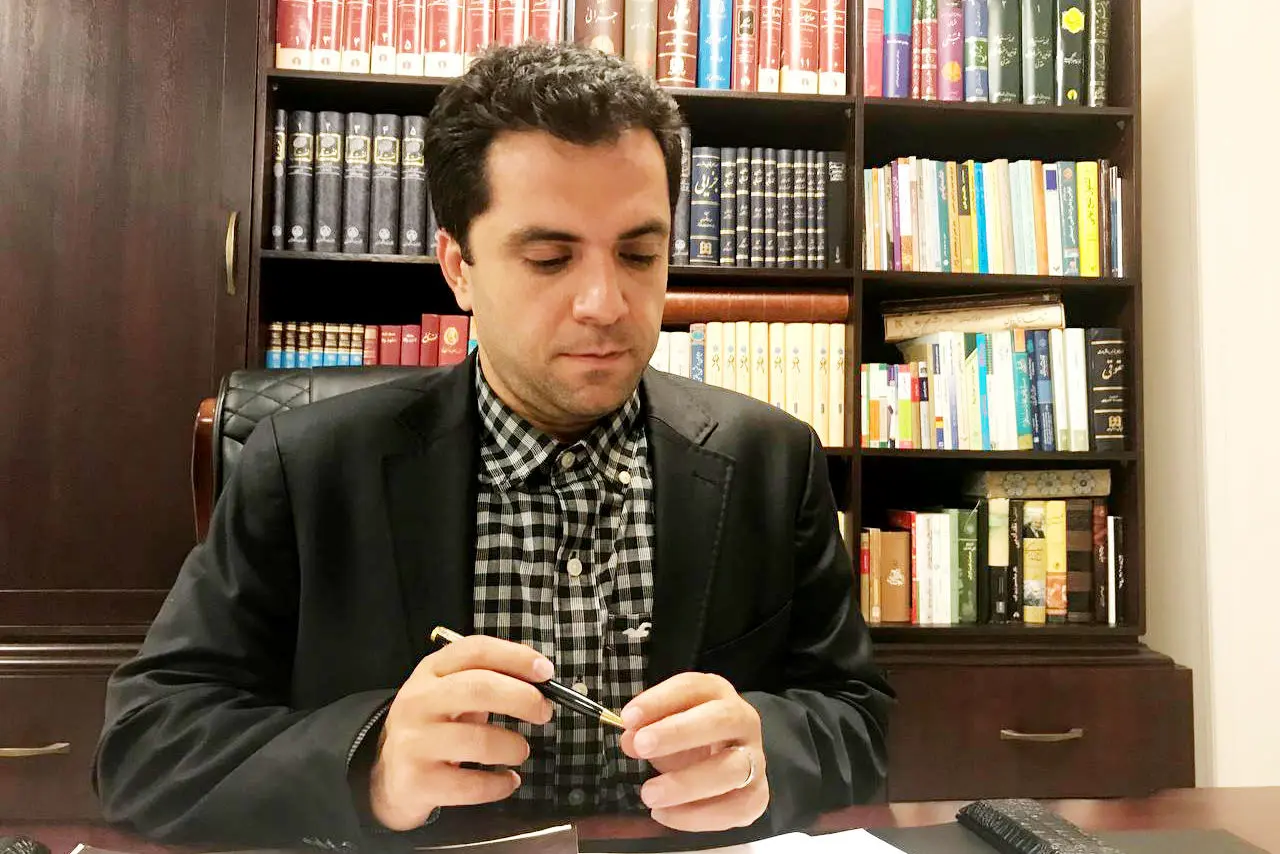 توقف صدور مجوز کافه‌داری در قم، جرم امنیتی است/ ایران یک کشور فدرالیته نیست