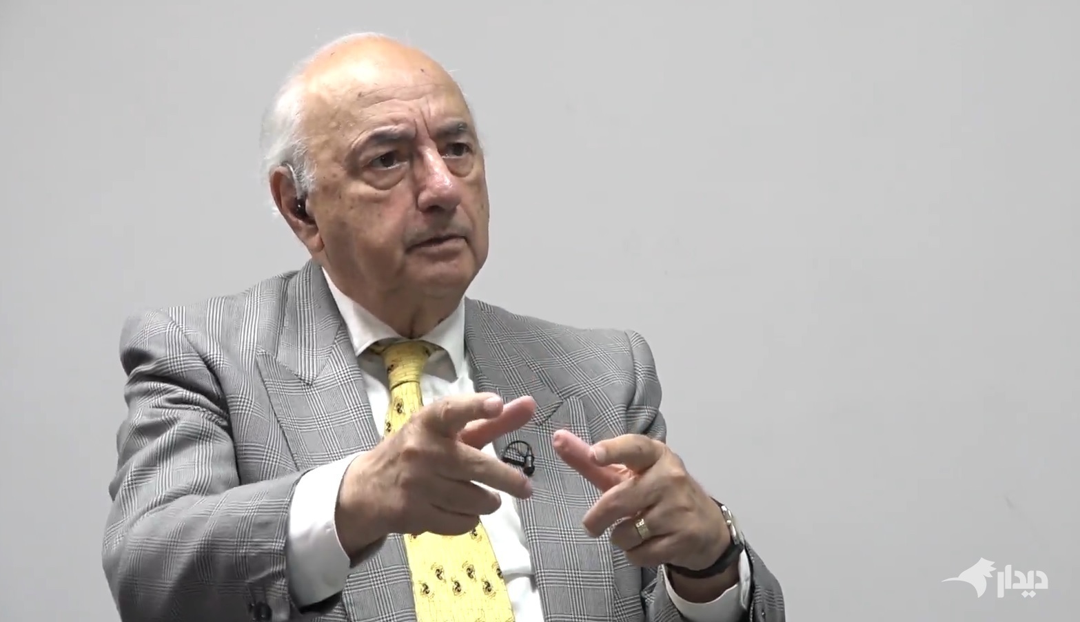 مصالح کشور را با نگاه واقعبینانه بسنجیم، نه در آینه شعارهای تند/ هیچ توافقی «بیهزینه» نیست مصالح کشور را با نگاه واقعبینانه بسنجیم، نه در آینه شعارهای تند/ هیچ توافقی «بیهزینه» نیست