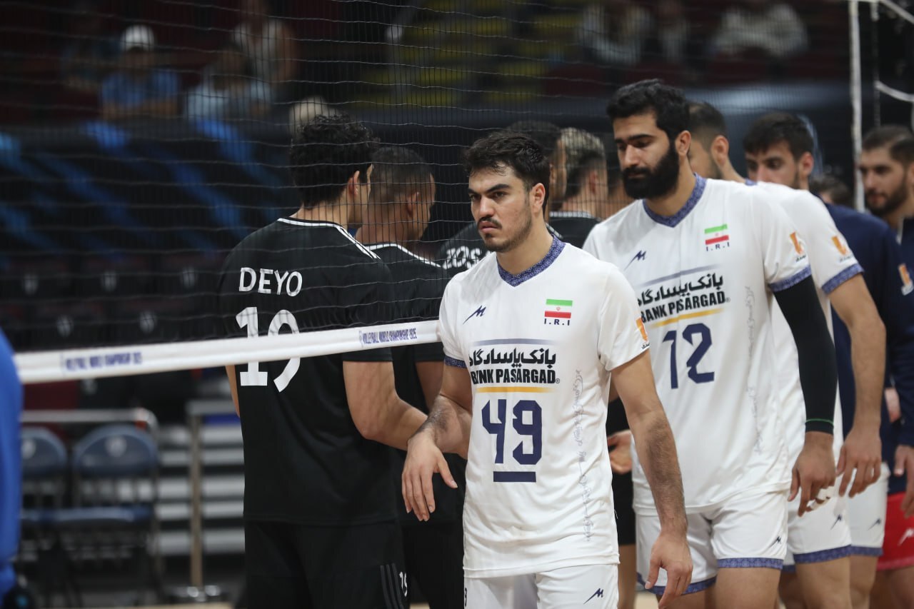 عذرخواهی کاپیتان تیمملی والیبال پس از شکست برابر مصر عذرخواهی کاپیتان تیمملی والیبال پس از شکست برابر مصر
