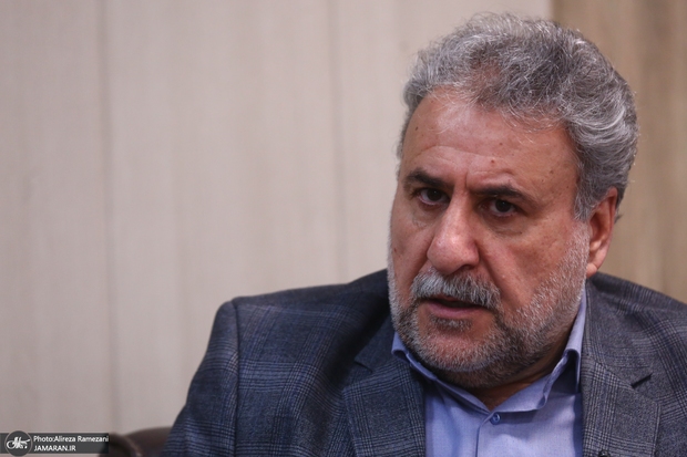 لاریجانی باید پرونده هسته‌ای را از زنجیر‌های کاسبان تحریم باز کند