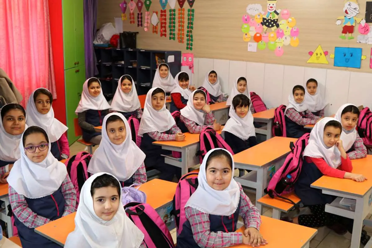 ساعت آغاز فعالیت مدارس در مهرماه ساعت آغاز فعالیت مدارس در مهرماه