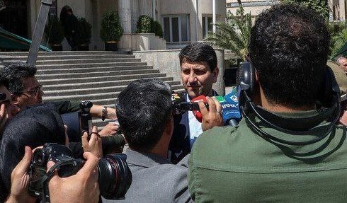 مخالفت وزیر با افزایش قیمت نامتعارف تعرفههای اینترنتی مخالفت وزیر با افزایش قیمت نامتعارف تعرفههای اینترنتی