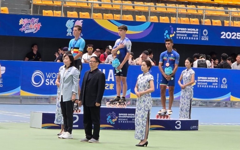 مدال تاریخی «یاحقی» در اسکیت قهرمانی جهان مدال تاریخی «یاحقی» در اسکیت قهرمانی جهان