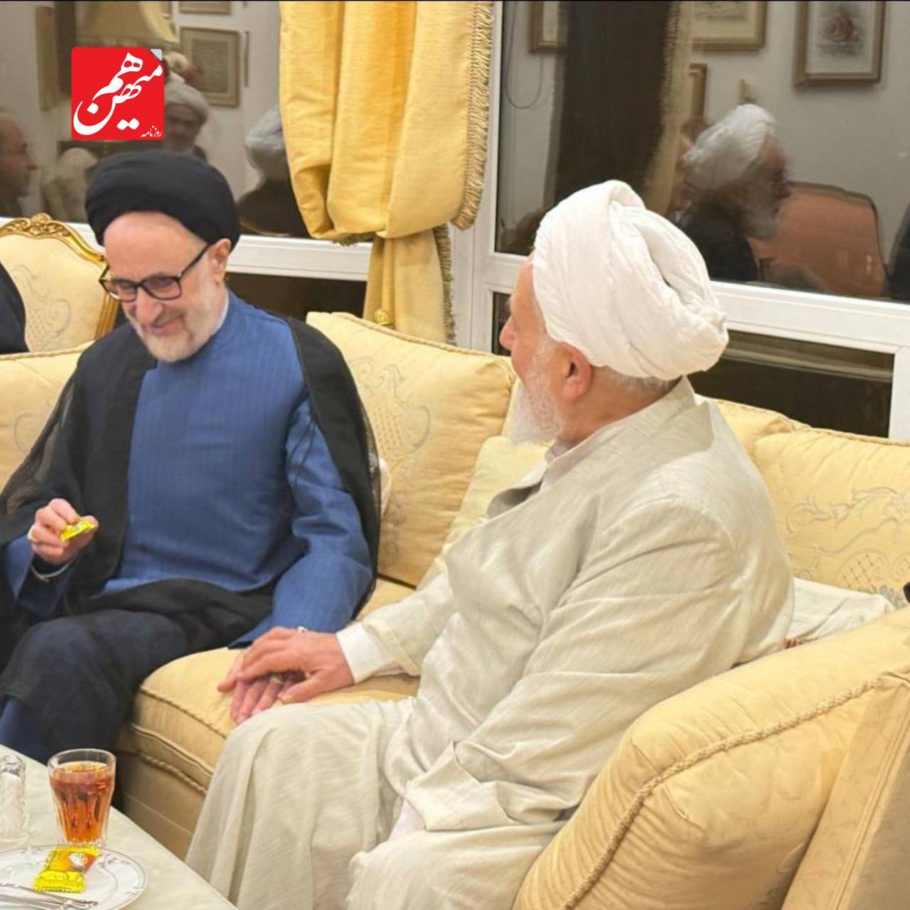 دیدار چهرههای سیاسی؛ حضور خاتمی و نگرانی کروبی از شرایط کشور +عکس دیدار چهرههای سیاسی؛ حضور خاتمی و نگرانی کروبی از شرایط کشور +عکس